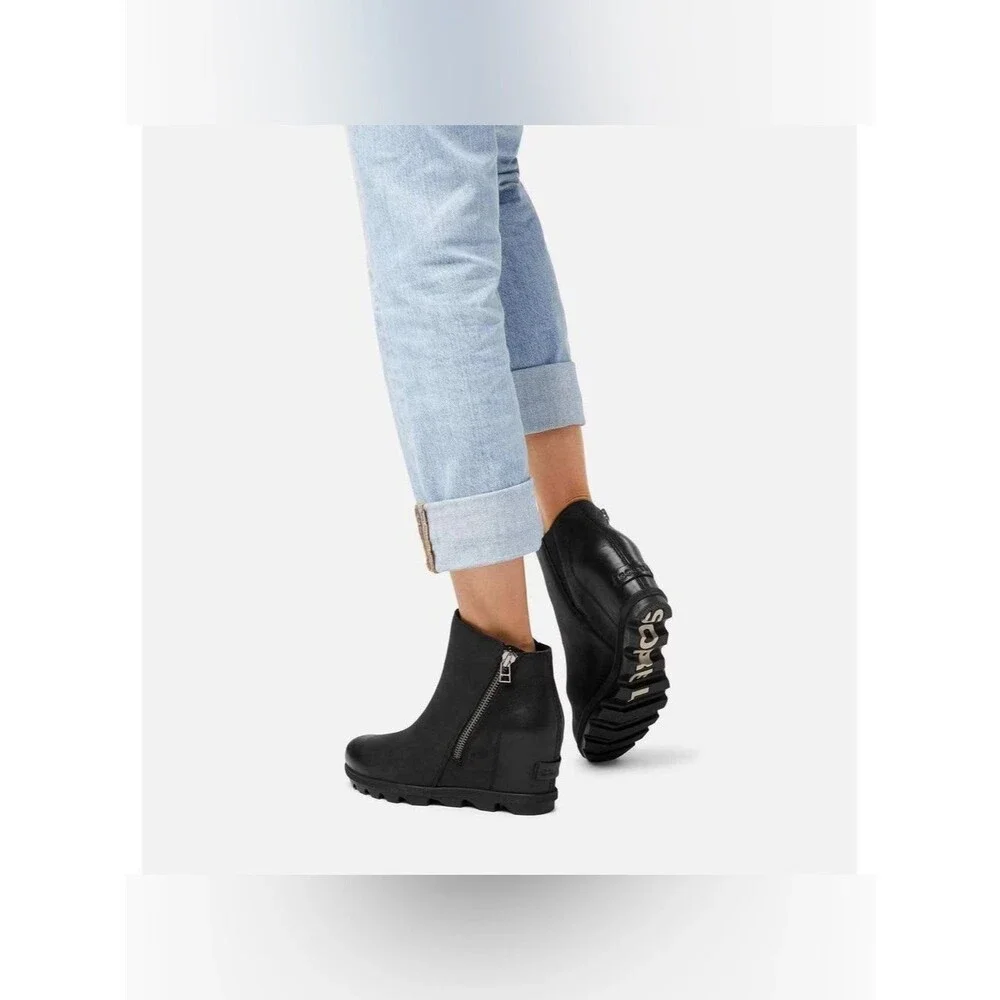 NIB Sorel Joan Of Arctic Wedge II Zip Bootie Black Leather 6.5